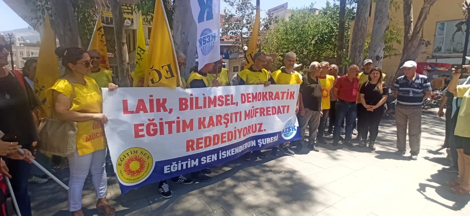 MEB’in Yeni Müfredatına Tepkiler Yükseliyor