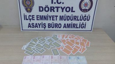 Hatay Emniyet Müdürlüğü görevlileri, kumar oynanması için yer ve imkân