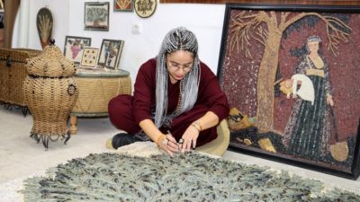 Hataylı mozaik sanatçısı Menel Hüzmeli, üç boyutlu çalışmalarıyla mozaik kültürünü