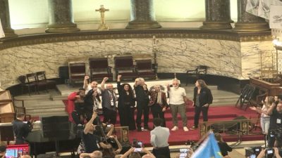 Ünlü İngiliz rock grubu Pink Floyd’un kurucularından Roger Waters, Filistin’e