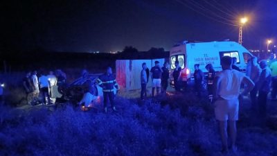 Hatay’da, Hassa ilçesi girişinde meydana gelen kazada, sürücüsünün direksiyon hakimiyetini