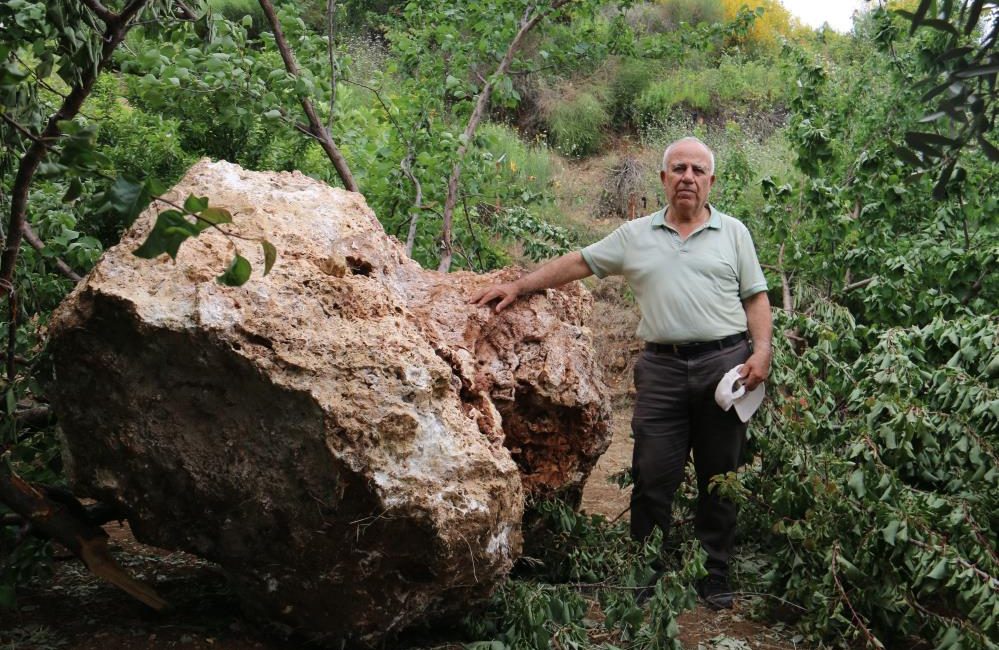 Hatay’da taş ocağından bahçesine