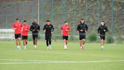 Hatayspor futbol takımı, yeni sezonun ilk antrenmanını planlandığı gibi 1