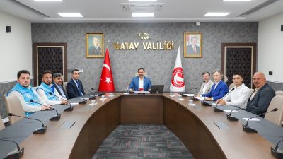 Sntakya’da başarılı genç iş insanı M. Sabit Karadeniz, depremde yıkılan