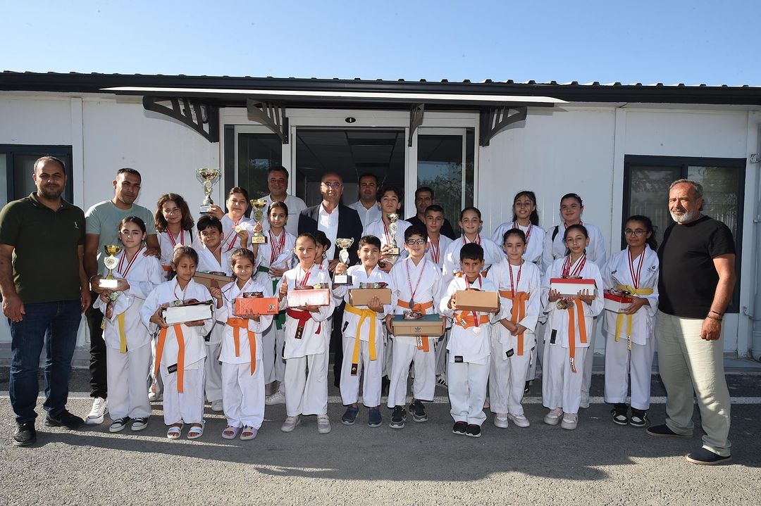 Antakya Belediyesi karate takımından büyük zafer