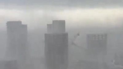 Adana’da etkili olan süper hücre, şiddetli yağmur ve rüzgarla birlikte