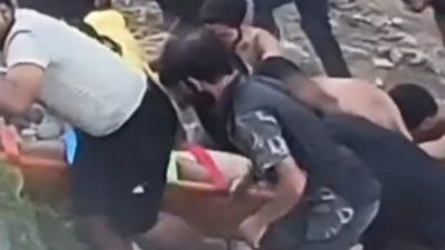 Antakya’nın Gülderen bölgesinde yapımı devam eden TOKİ inşaatlarında çalışan Suriyeli