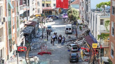 İzmir'in Torbalı ilçesinde, 5 kişinin ölümü, 63 kişinin de yaralanmasına