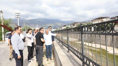 Hatay Büyükşehir Belediye Başkanı Mehmet Öntürk, İskenderun ilçesinde uzun yıllardır