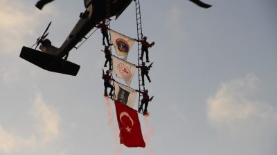 Hatay’ın İskenderun ilçesinin anavatana katılışının 86. yılı kutlamaları, muhteşem bir