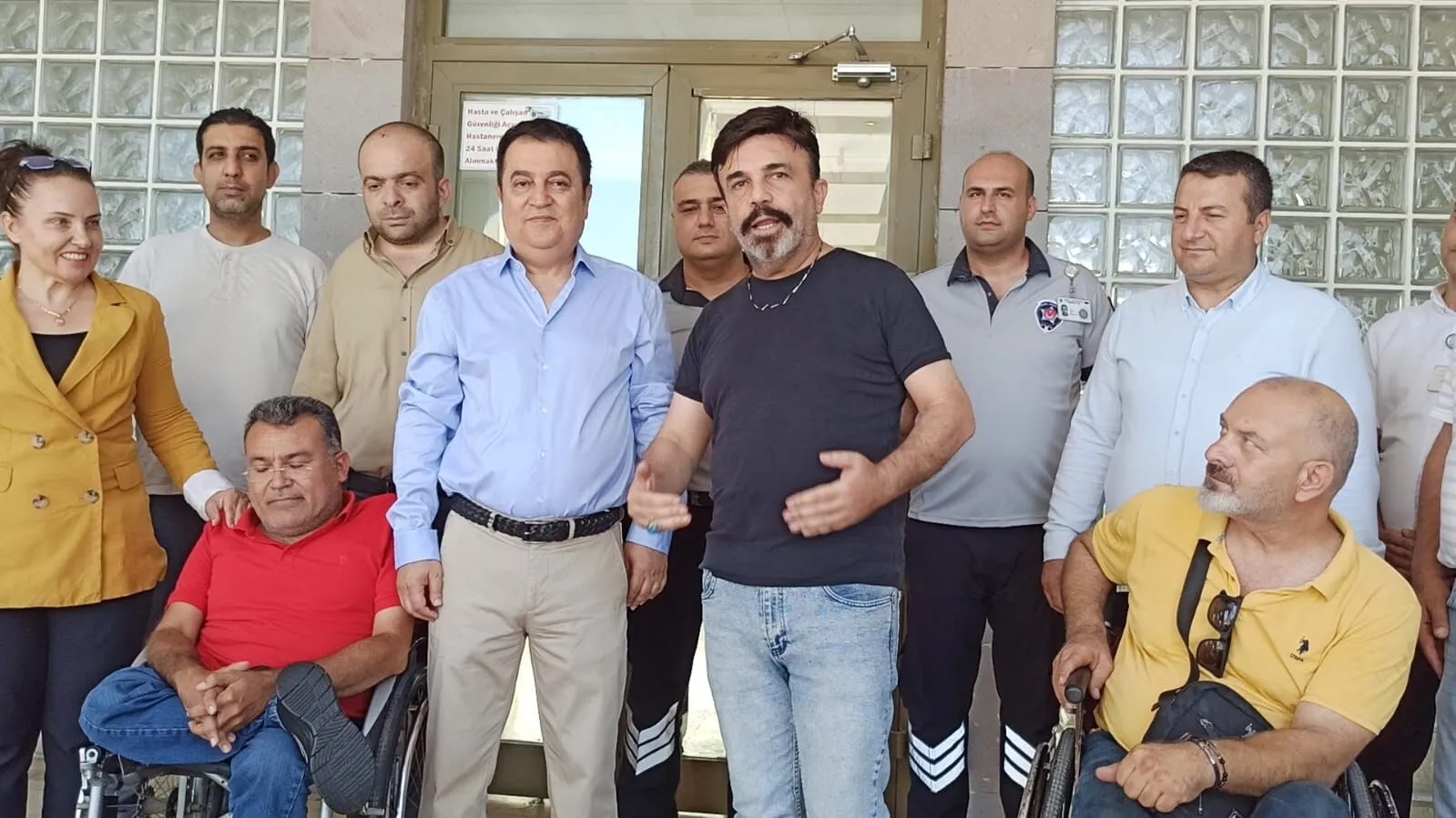 Fenerbahçelilerden İskenderun Hastanesi’ne destek