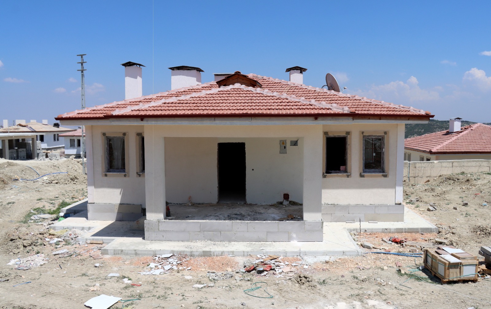 117 köy tipi afet evi teslimine az kaldı