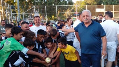 Hatay amatör küme U kategorisindeki geçen yılın şampiyonları kupalarını aldı.