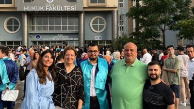 Antakya’da yayınlanan Ekspres gazetesinin sahibi Bostan Yılmaz’ın oğlu Abdurrahman Yılmaz,