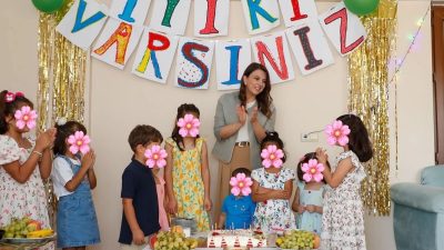 Vali Mustafa Masatlı’nın eşi Esra Masatlı, Aile ve Sosyal Hizmetler