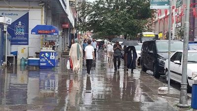 Hatay ve çevresinde mevsim normallerinin üzerinde seyreden sıcak hava, insanları