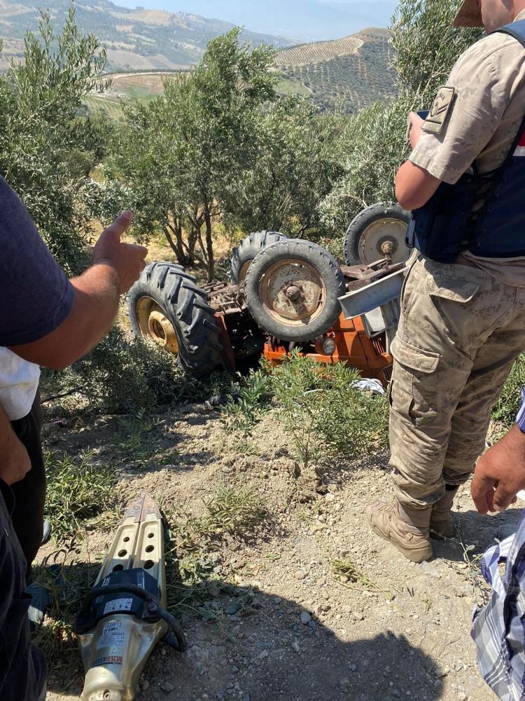 Traktör kazasında genç sürücü hayatını kaybetti