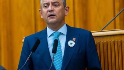 CHP Genel Başkanı Özgür Özel, katıldığı canlı yayında, partisinin son