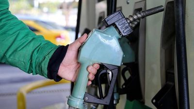 Bugün itibariyle akaryakıt fiyatlarında önemli bir güncelleme yaşandı. Brent petrol