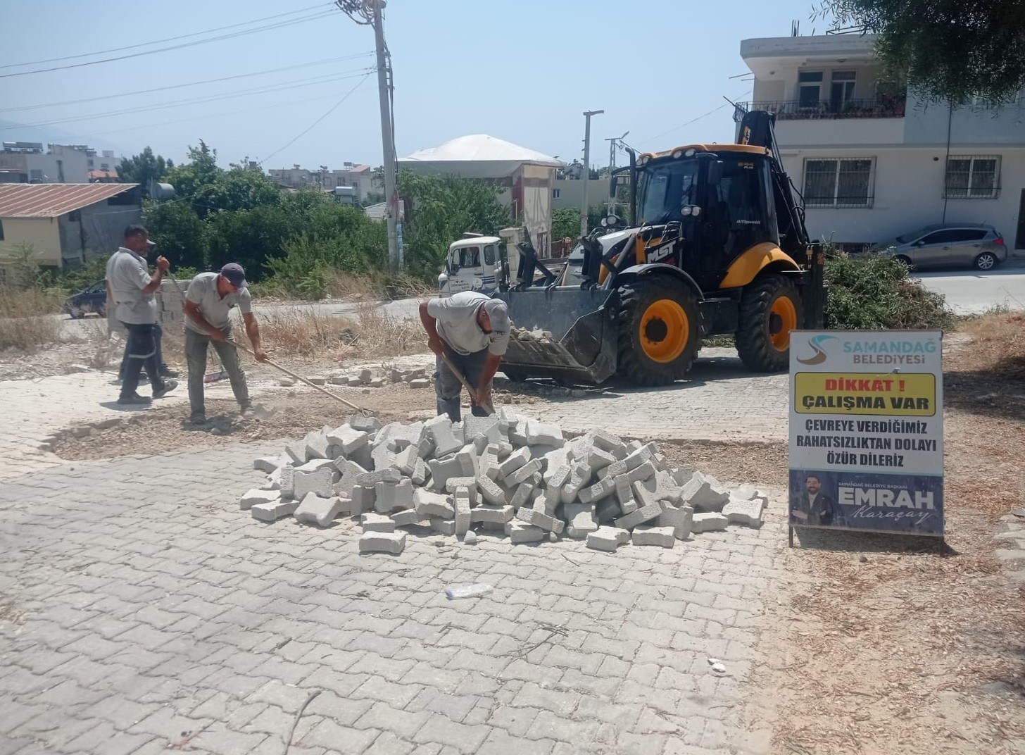 Samandağ Belediyesi Ekipleri Sahada