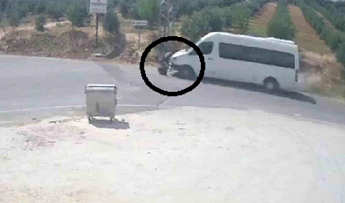 Hatay’ın Altınözü ilçesi Yarseli Mahallesi’nde, bir minibüs ile motosiklet kafa