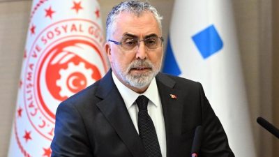 Çalışma ve Sosyal Güvenlik Bakanı Vedat Işıkhan, Sosyal Güvenlik Kurumu’na