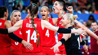 Filenin Sultanları, 2-0 geriye düştüğü Hollanda karşısında müthiş bir geri