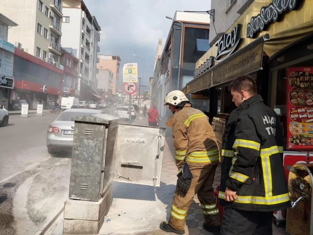 Hatay’da elektrik panosunda yangın 