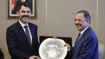 Çevre, Şehircilik ve İklim Değişikliği Bakanı Mehmet Özhaseki, sosyal medya