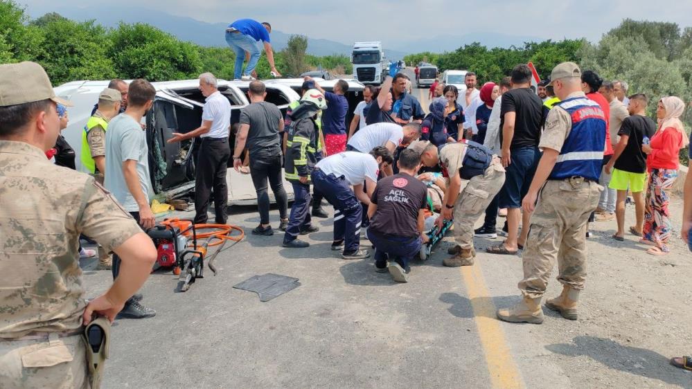 Hatay’ın Erzin ilçesinde pikabın