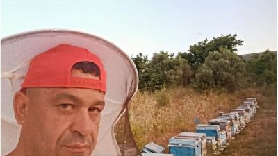 Cumhuriyet Halk partisinde aktif siyaset yapan ve birçok önemli görev