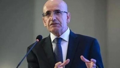 Hazine ve Maliye Bakanı Mehmet Şimşek, Şimşek, ilerleyen aylarda dezenflasyon