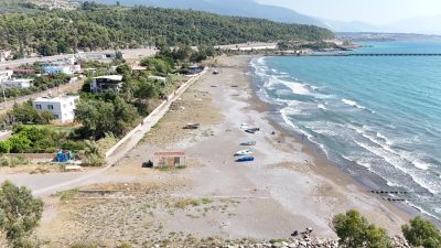 İskenderun Belediyesi, atıl durumdaki sahil şeridinde halk plajı oluşturmak için