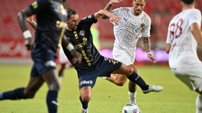 Trendyol Süper Lig'in 2'nci haftasında Hatayspor ile Kasımpaşa arasındaki mücadele