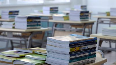 Milli Eğitim Bakanlığı, kırtasiye, kitap ve diğer eğitim materyallerini fahiş