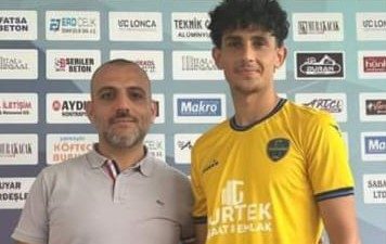 Hatayspor U-18 ve U-19 takımlarında forma giyen genç futbolcu Salih