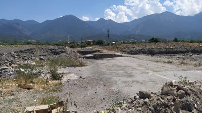 Arsuz’un kırsalında Gözcüler ile Hüyük’ü birbirine bağlayan köprü, birkaç ay