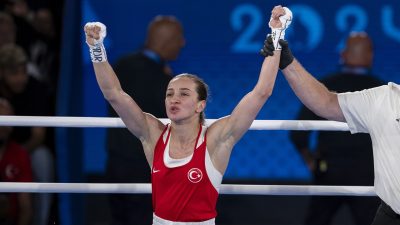 Paris 2024 Olimpiyat Oyunları’nda kadınlar boks branşında 50 kiloda yarı