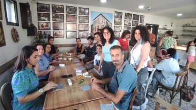 Yıkılan ve yerle bir olan Antakya’da hayata tutunmanın en umut