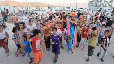 Hatay Büyükşehir Belediyesi, yaz tatili boyunca çocukların moral ve motivasyonlarını