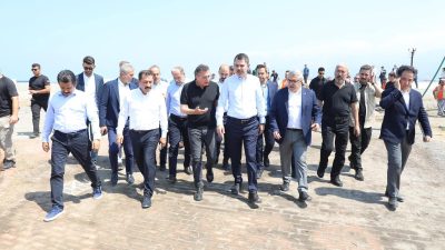 Çevre, Şehircilik ve İklim Değişikliği Bakanı Murat Kurum, deprem sonrası