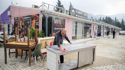 Deprem felaketinin ardından, afet bölgesindeki yerel üreticiler ve küçük işletmeler,