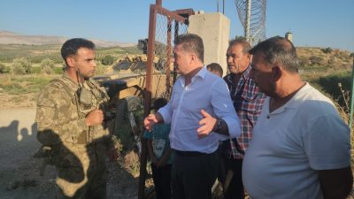 CHP Hatay Milletvekili Servet Mullaoğlu, Suriye sınırına sıfır noktada yer