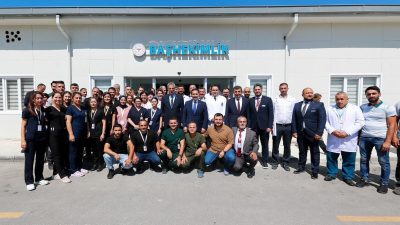 Sağlık Bakanı Kemal Memişoğlu’nun hafta sonu Hatay ziyareti, ardında soru