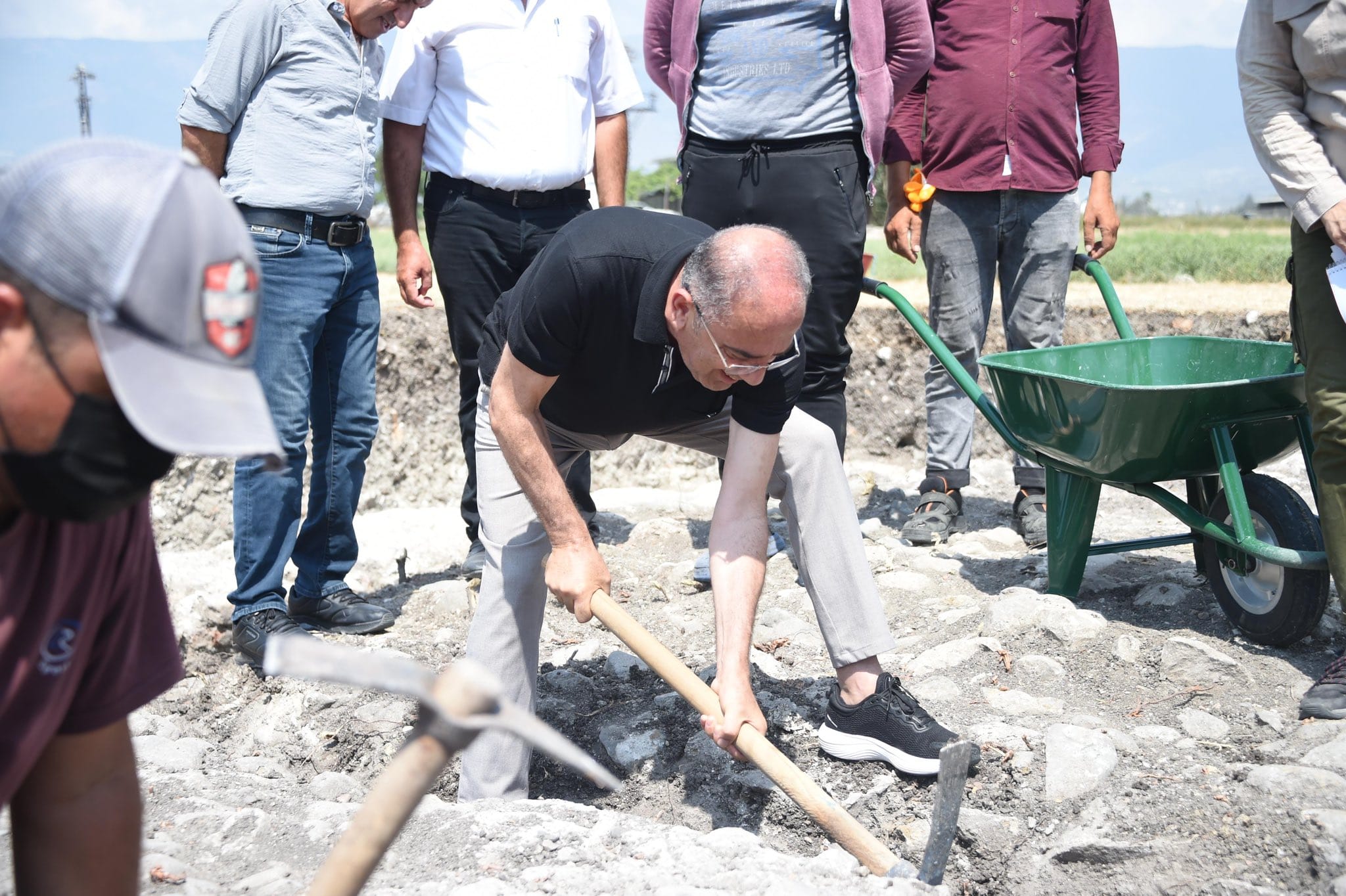 Başkan Yapar, Hipodrom kazılarında keşif yaptı