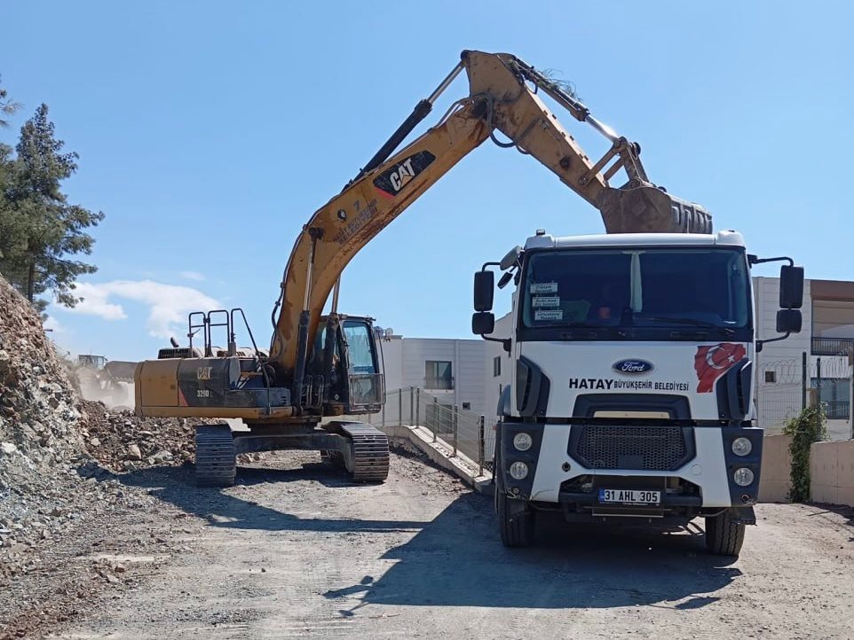 Yol Çalışmaları Tam Gaz