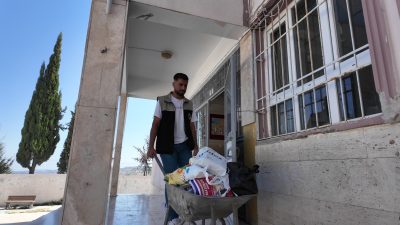 Altınözü Belediyesi Gençlik Meclisi üyeleri, yeni eğitim öğretim yılı öncesinde