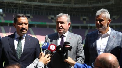 Gençlik ve Spor Bakanı Osman Aşkın Bak, 6 Şubat 2023’te