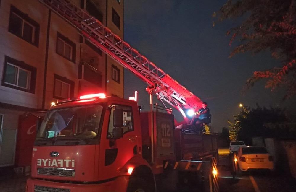 Hatay’ın Payas ilçesinde, evinde