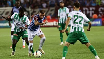 Trabzonspor, UEFA Avrupa Konferans Ligi’nde İsviçre temsilcisi St. Gallen’e elenerek